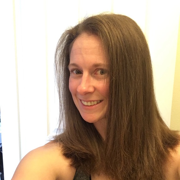 Meet your Posher, Tina - Picture 3 of 7